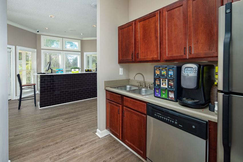 Wildwood Ridge Phase I Apartments, 1000 Shadowood Parkway, Atlanta